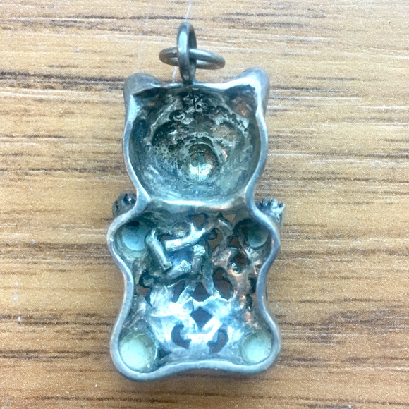 Rare Vintage Bear Charm Victorian w/heart - Picture 3 of 4
